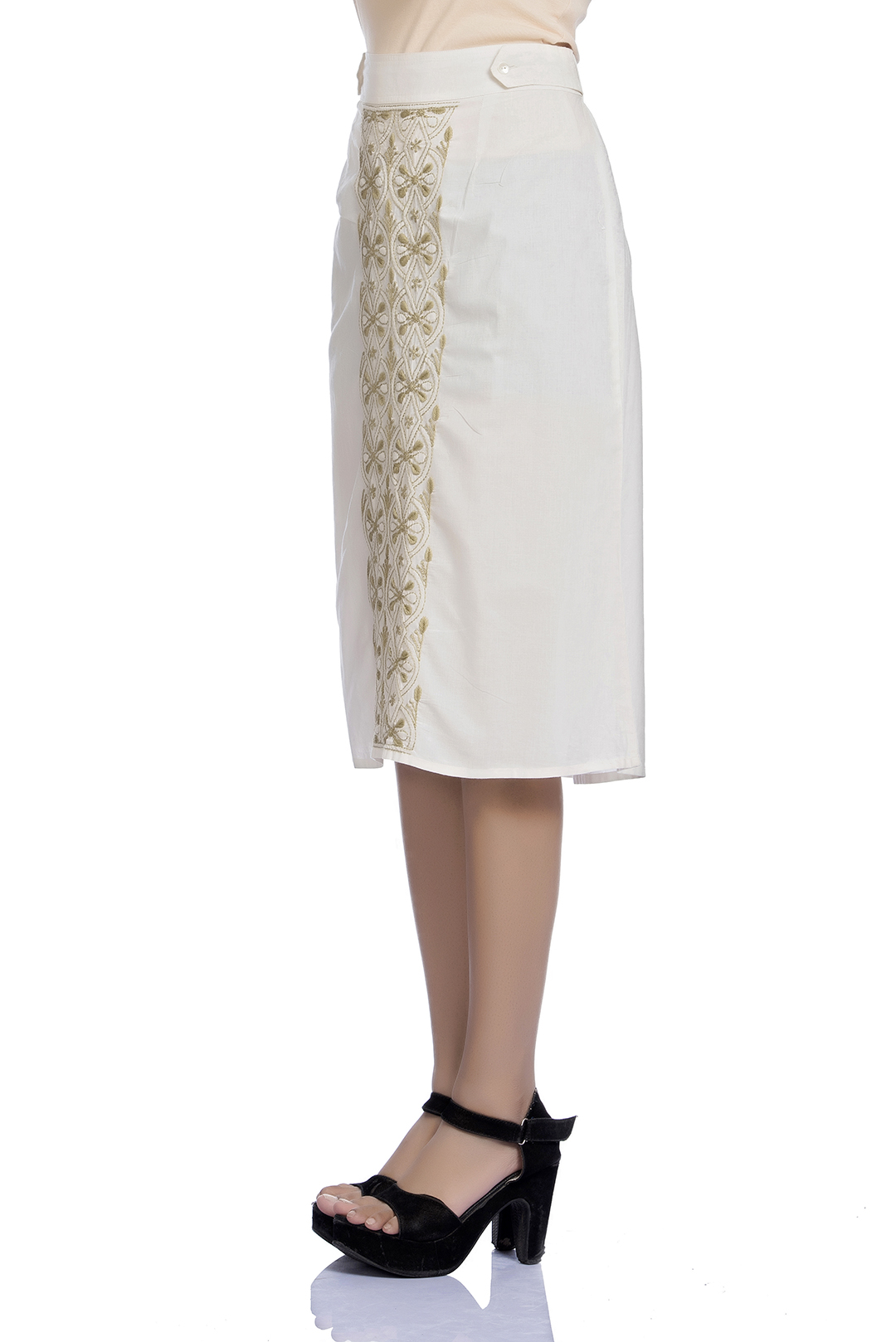 white chikankari pants