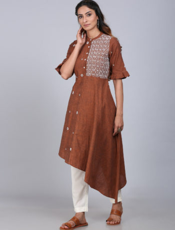 brown asymmetrical pattern kurta with frills on sleeves side view