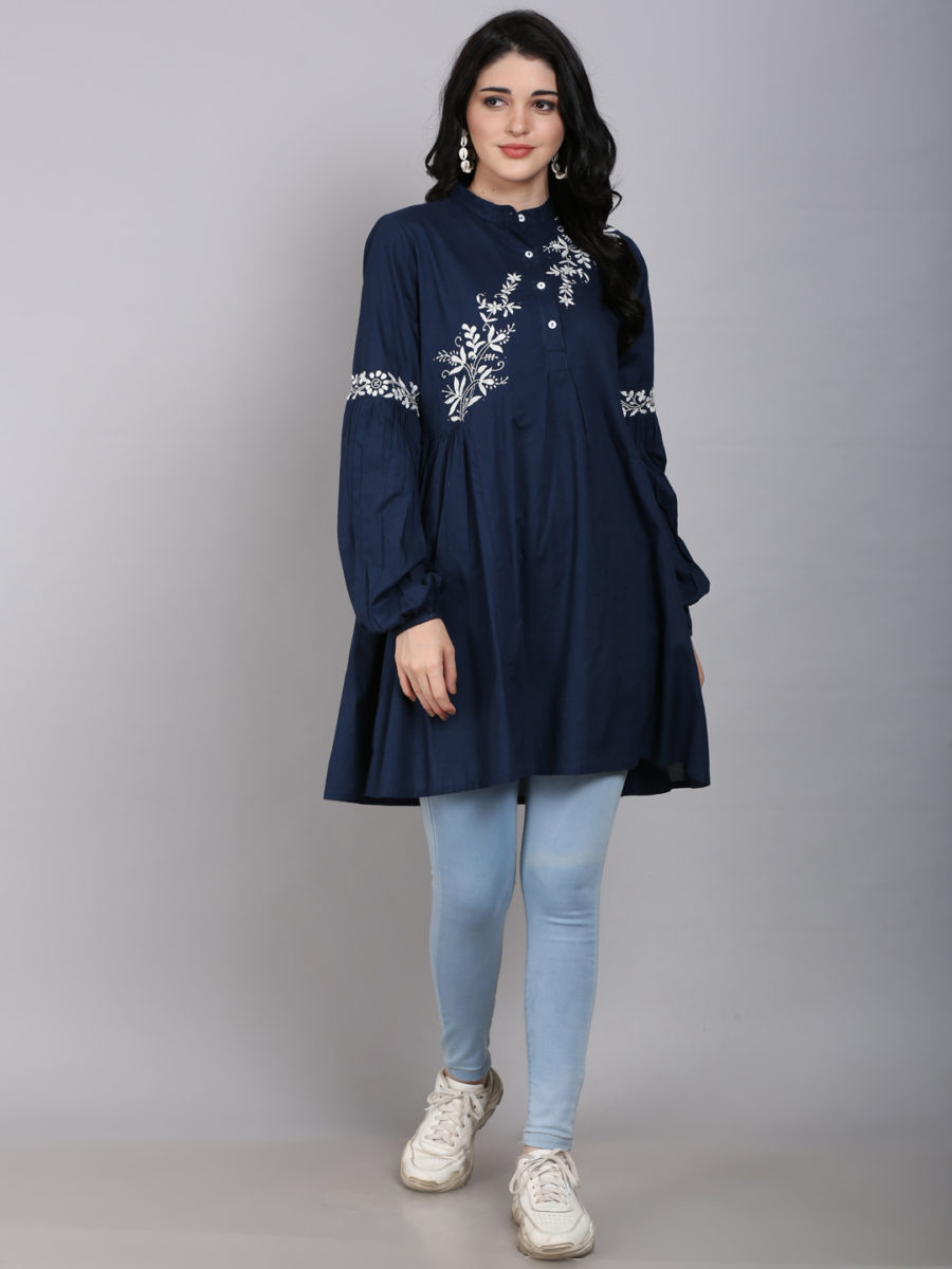 Balleno sleeves navy colored tunic